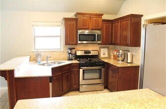 2864 Vanike Dr in Fayetteville, AR - Building Photo - Building Photo