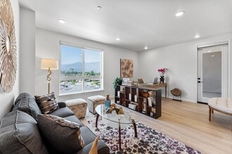 Solare in Arcadia, CA - Foto de edificio - Building Photo