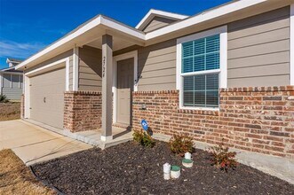2724 Evening Side Ct in Fort Worth, TX - Building Photo - Building Photo