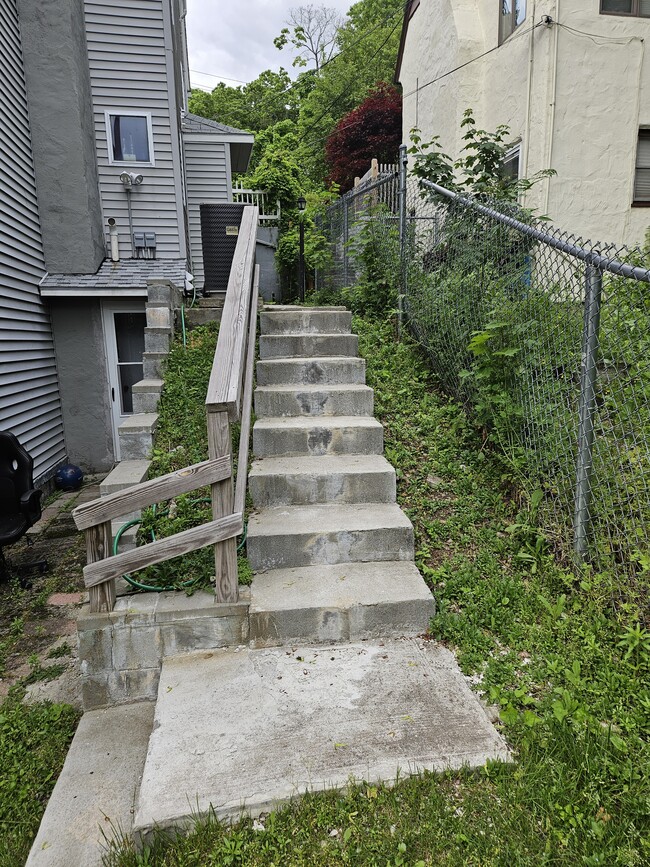 122 Westbourne Ter in Brookline, MA - Building Photo - Building Photo