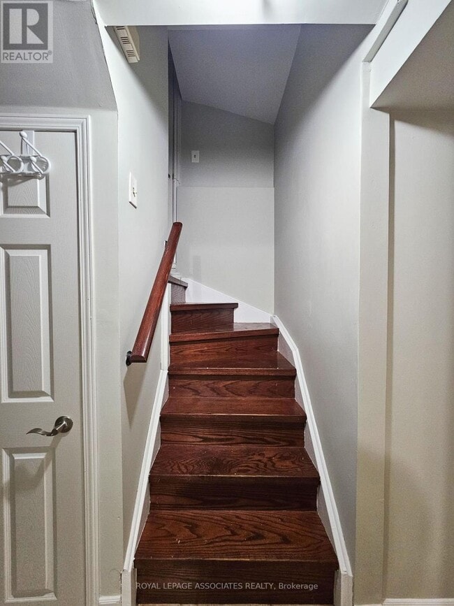 175 Ecclestone Dr in Brampton, ON - Building Photo - Building Photo