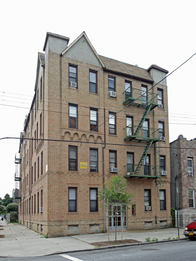 4722 Snyder Ave in Brooklyn, NY - Building Photo - Building Photo