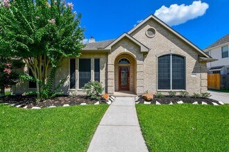 10018 Park Meadow Dr in Houston, TX - Building Photo - Building Photo