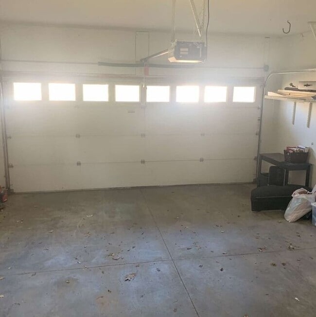 1656 Ranier Dr in Iowa City, IA - Building Photo - Building Photo