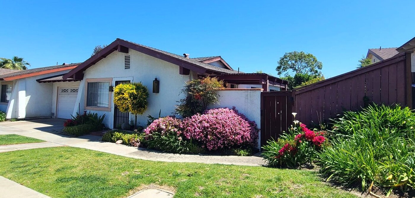 32032 Via De Aguila in San Juan Capistrano, CA - Building Photo