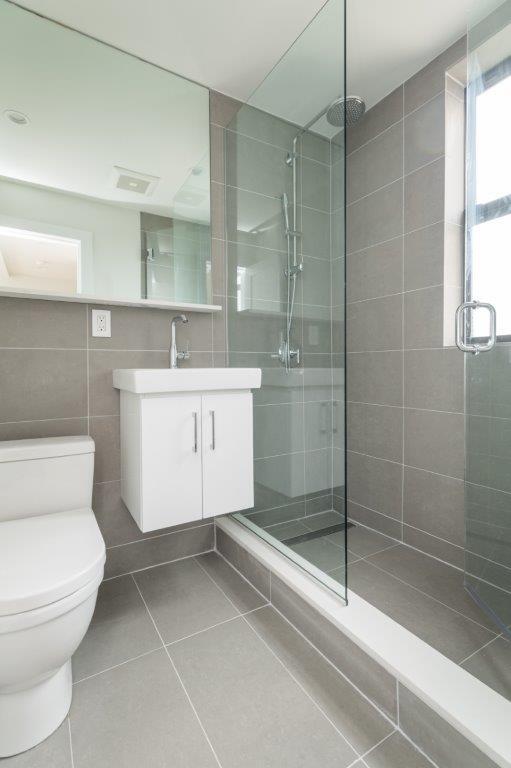 8 Elko St, Unit 12 in Boston, MA - Foto de edificio - Building Photo