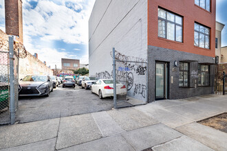 1276 De Kalb Avenue in Brooklyn, NY - Building Photo - Building Photo