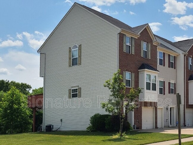 35 Allegheny Dr in Stafford, VA - Foto de edificio - Building Photo