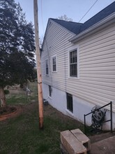 254 Locust Ln in Danville, VA - Foto de edificio - Building Photo