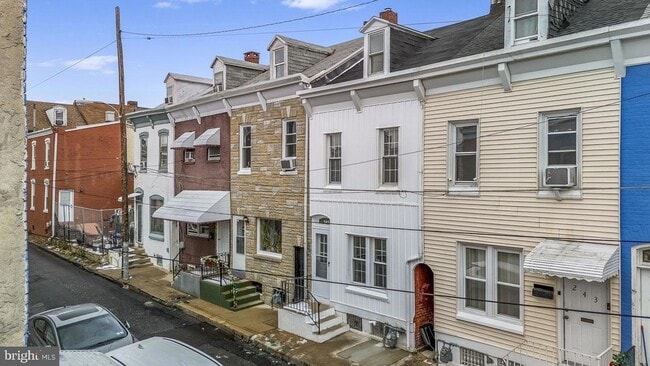 245 Mulberry St in Reading, PA - Building Photo - Building Photo