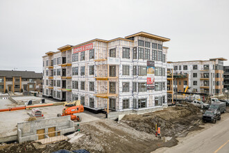 Complexe St Charles in Terrebonne, QC - Building Photo - Building Photo