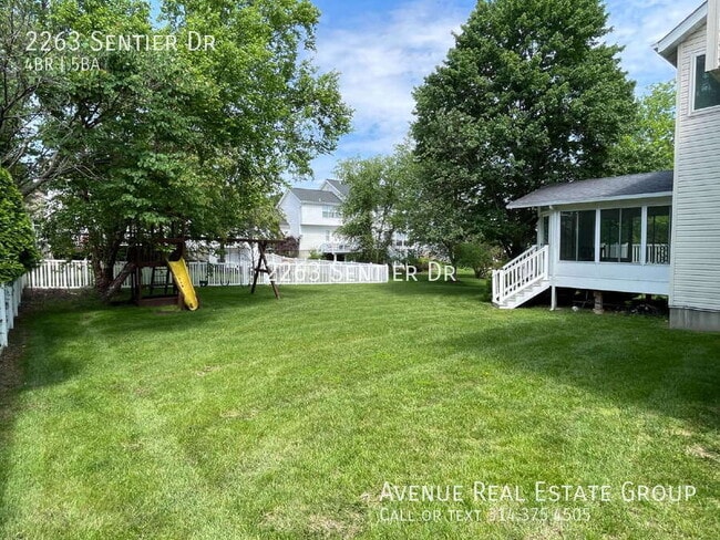 2263 Sentier Dr in Wildwood, MO - Building Photo - Building Photo