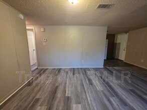 804 W 45th St in North Little Rock, AR - Building Photo - Building Photo