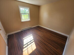 15475 Oak Rd in Waynesboro, PA - Building Photo - Building Photo