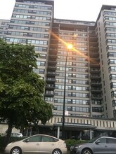 3440 N Lake Shore Dr, Unit 7D in Chicago, IL - Building Photo - Building Photo