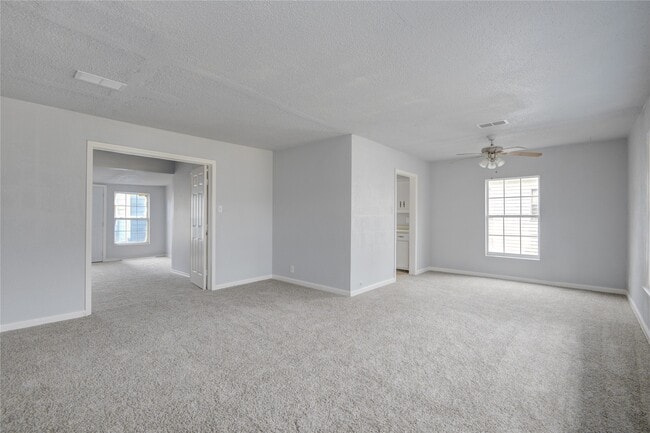 1427 W 6th St in Freeport, TX - Building Photo - Building Photo