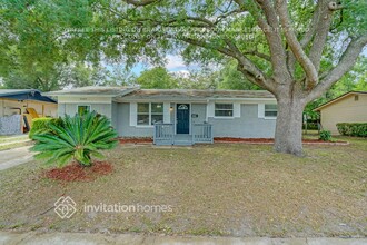 3040 Donhurst St in Jacksonville, FL - Foto de edificio - Building Photo