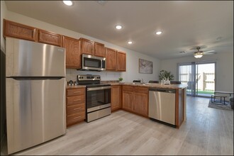 The Reserve Townhomes in Sunland Park, NM - Building Photo - Interior Photo