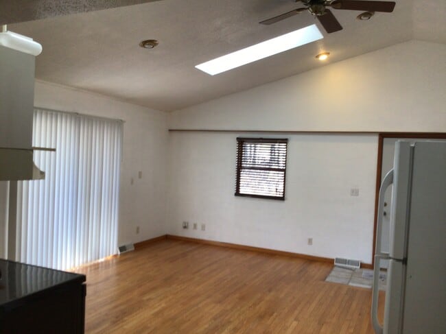 443 Two Mile Ave, Unit B in Wisconsin Rapids, WI - Building Photo - Building Photo