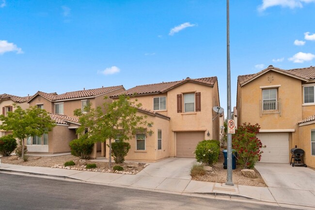 5838 W Agate Ave in Las Vegas, NV - Building Photo - Building Photo