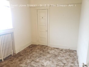 702 St John St in Allentown, PA - Building Photo - Building Photo