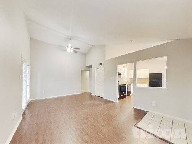 24022 4 Sixes Ln in Hockley, TX - Foto de edificio - Building Photo