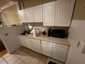 54 Egmont St in Brookline, MA - Building Photo