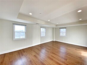 94 East Ave in Norwalk, CT - Building Photo - Building Photo