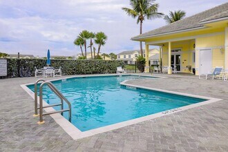204 Mariner Bay Blvd in Fort Pierce, FL - Building Photo - Building Photo