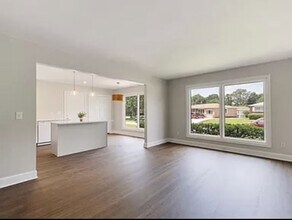 1619 Woodcrest Ave in Charleston, SC - Building Photo - Building Photo