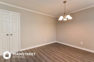 4960 Grand Pines Dr in Memphis, TN - Building Photo - Building Photo