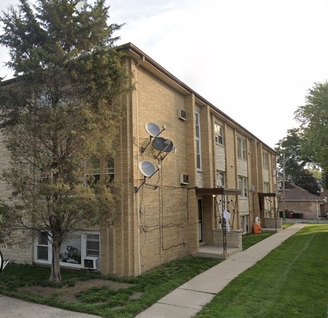 property at 3533 S Harlem Ave