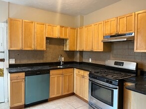 10 Glenville Ave, Unit 3 in Boston, MA - Building Photo - Building Photo