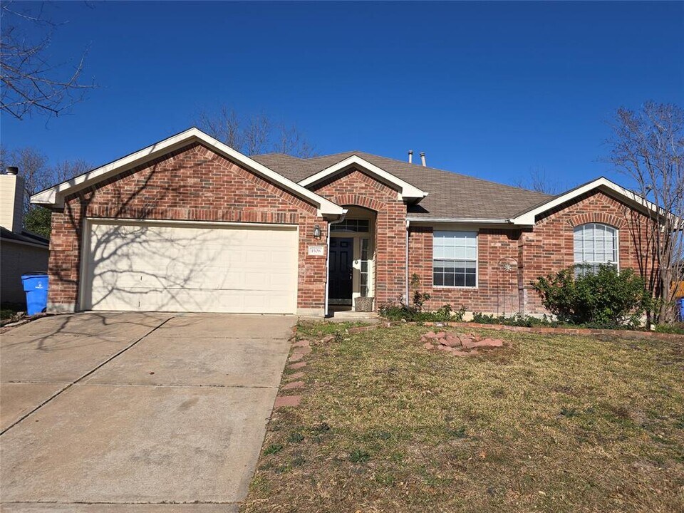 1508 Cosmos Way in Pflugerville, TX - Building Photo
