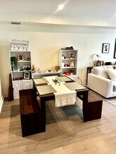 120 Webster St, Unit 2 in Boston, MA - Foto de edificio - Building Photo