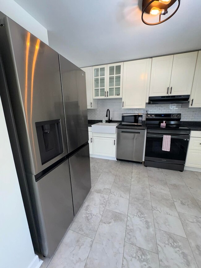 1 Fitch Ln in Greensburg, PA - Foto de edificio - Building Photo