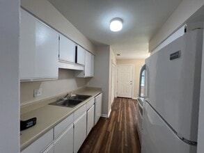 260 Garden Cir in Hinesville, GA - Building Photo - Building Photo