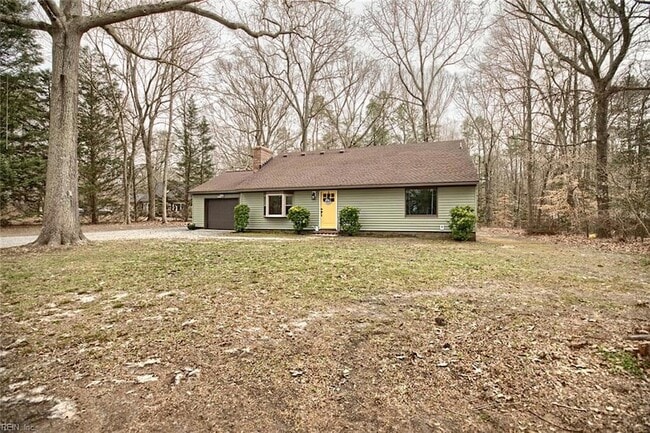 3580 Woodstock Rd in Gloucester, VA - Foto de edificio - Building Photo