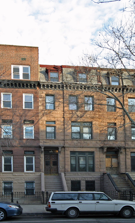 1239 Dean St in Brooklyn, NY - Building Photo