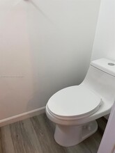 916 NW 8th St in Florida City, FL - Building Photo - Building Photo
