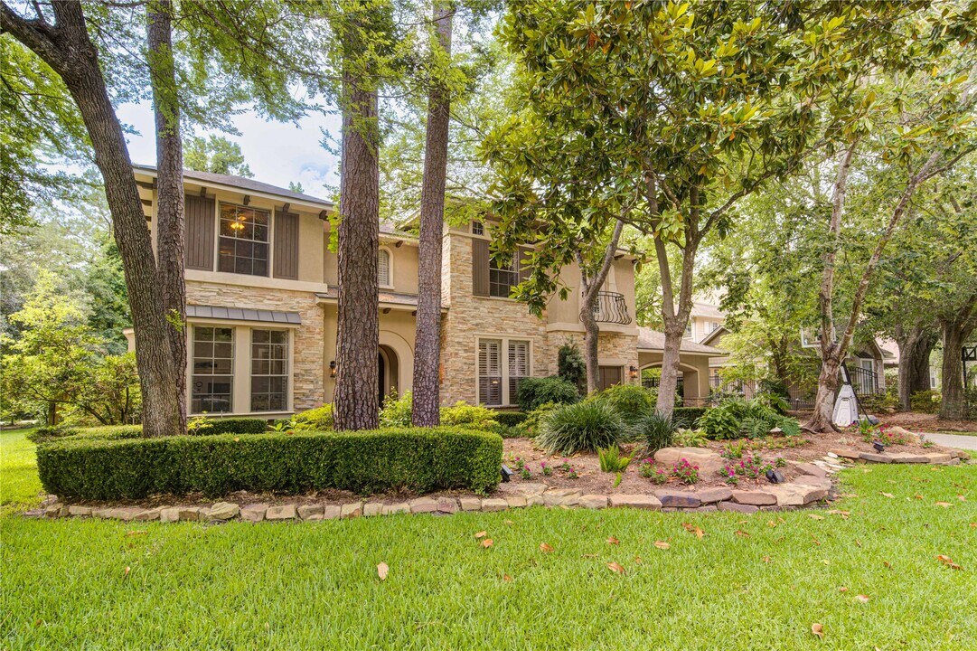 62 W Mirror Ridge Cir in Spring, TX - Building Photo
