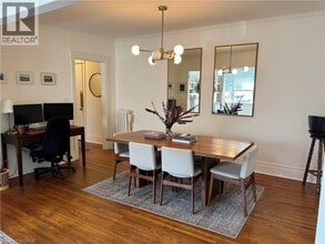 285 King St W in Hamilton, ON - Building Photo - Building Photo