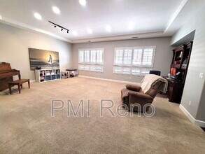 5815 Slate Dr in Reno, NV - Building Photo - Building Photo