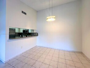 8811 SW 123rd Ct in Miami, FL - Foto de edificio - Building Photo