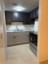12221 W Bell Rd in Surprise, AZ - Building Photo - Building Photo