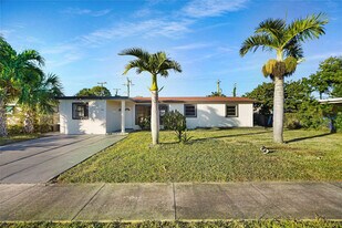 3613 SW 1st St in Fort Lauderdale, FL - Building Photo