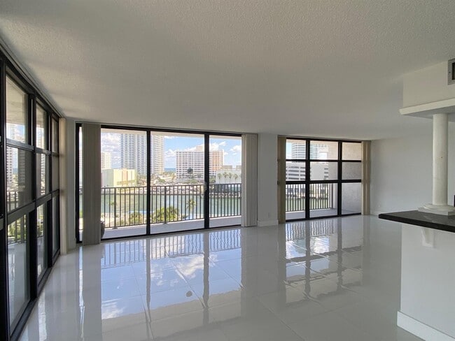 property at 400 Leslie Dr