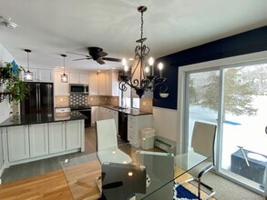 404 Mountain Laurel Dr in Monroe, NY - Building Photo - Building Photo