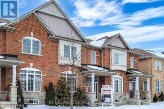 2448 Earl Grey Ave in Pickering, ON - Building Photo - Building Photo