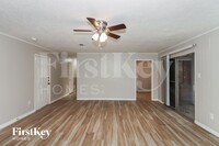 10022 Sweet Gum Ln in Baytown, TX - Building Photo - Building Photo